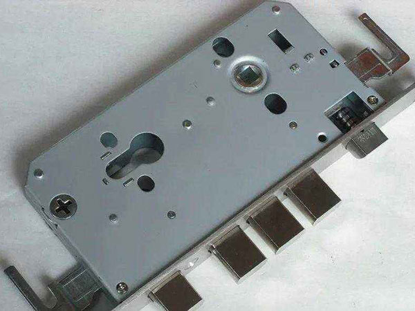 北仑24小时上门开锁公司